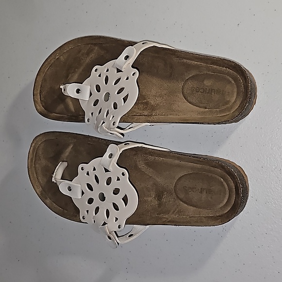 Maurices Vanessa White Toe Thong Footbed Sandals Size 8 VGUC - Picture 7 of 10